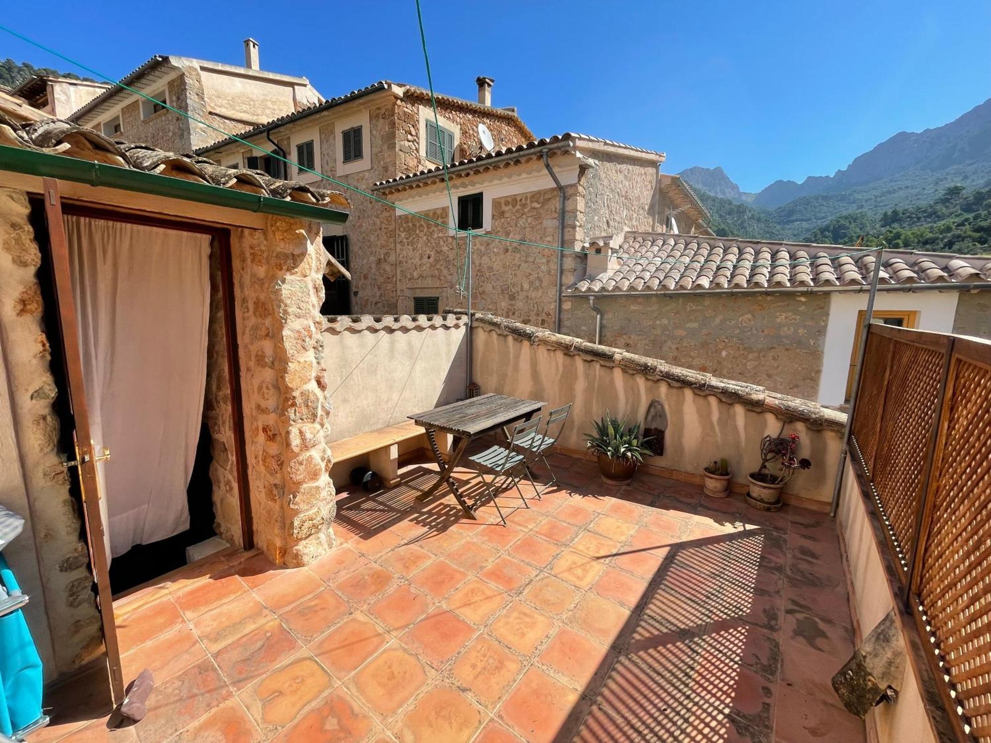Encantadora Casita En El Centro De ฟอร์นาลุทซ์ ภายนอก รูปภาพ